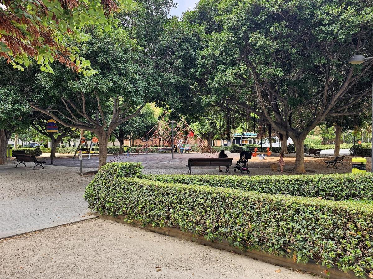 Apartamentos Las Ciencias F Valencia Eksteriør bilde